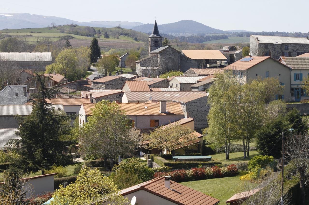 Maison d'Hôte la Grange aux Ayres Olloix Exterior foto